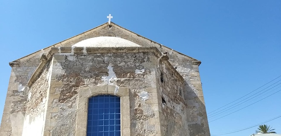 Κατεχόμενα: Η Ύψωση του Τιμίου Σταυρού στο φερώνυμο εξωκκλήσι στο Λευκόνοικο