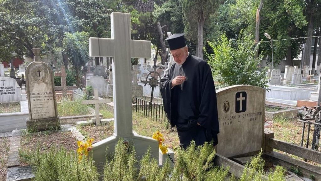 Archbishop Elpidophoros Visits Father’s Gravesite