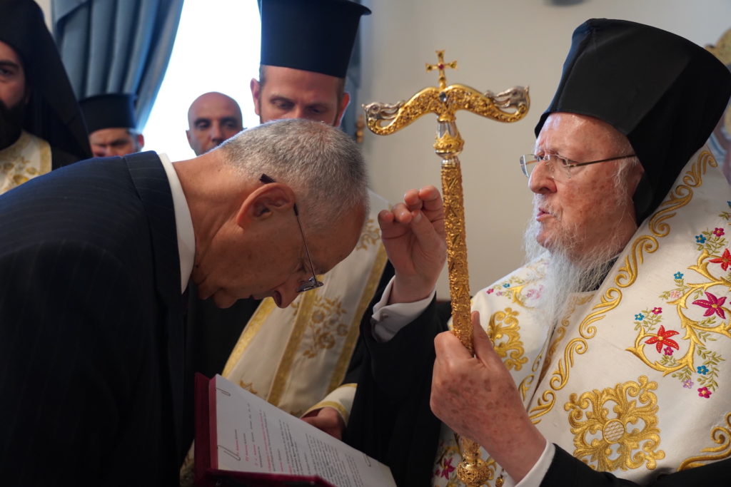 Ο Οικουμενικός Πατριάρχης χειροθέτησε Άρχοντα Ορφανοτρόφο τον Αναστάσιο Συμεωνίδη