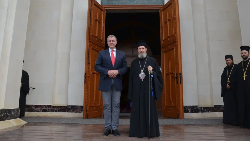 Episcopul Oradiei a primit vizita Principelui Radu