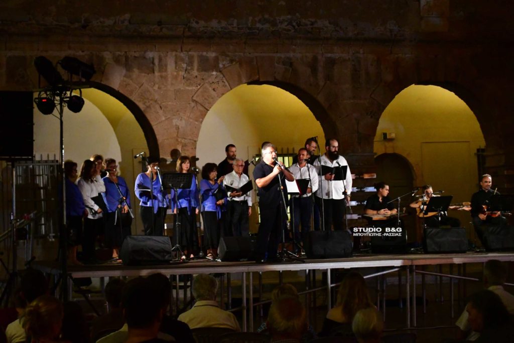 «Θεομητορικά και Μικρασιάτικα» στην Πλατεία Συντάγματος στο Ναύπλιο