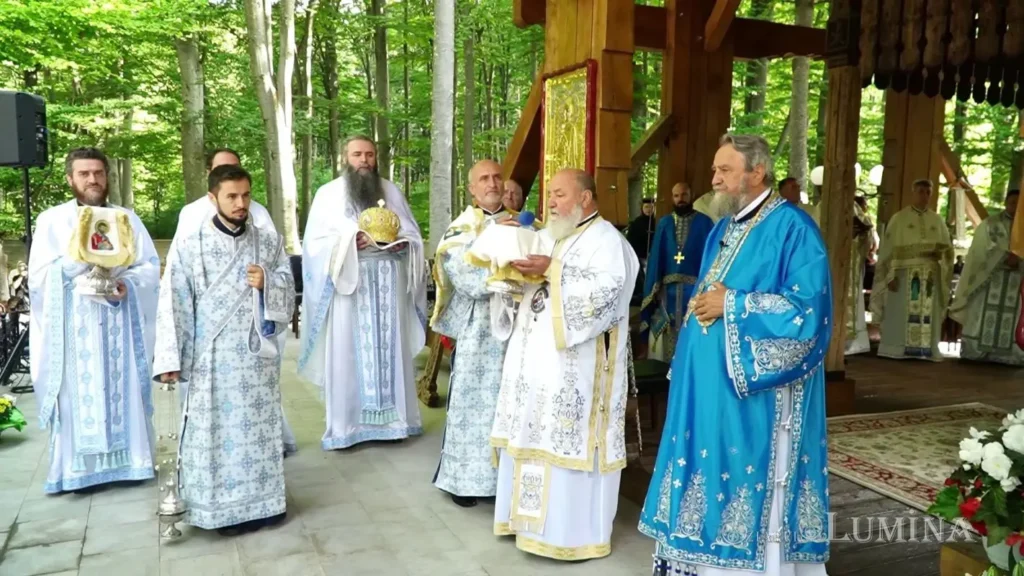 Mitropolitul Laurențiu la Sâmbăta de Sus: De ce Maica Preacurată are un aşa de mare rol în viaţa noastră