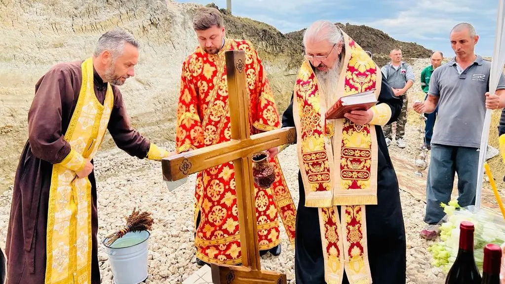 Se construiește o nouă biserică în Arhiepiscopia Chișinăului, la Cornești
