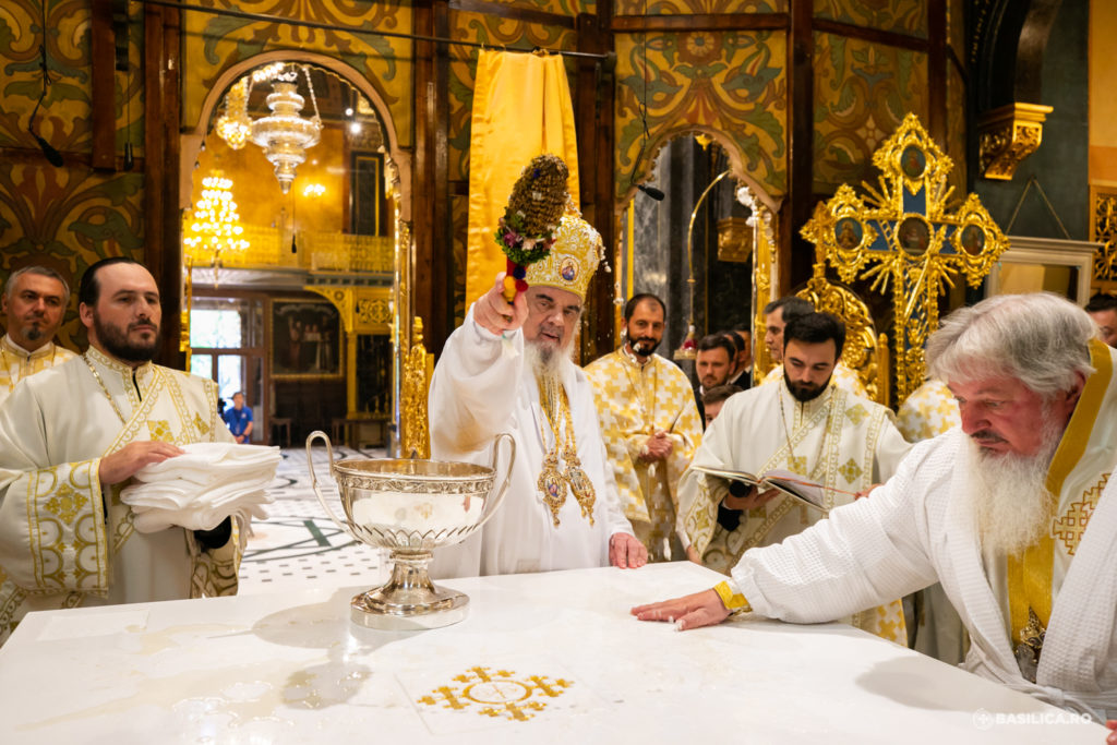 Consecration of Holy Altar at Patriarchal chapel in Bucharest