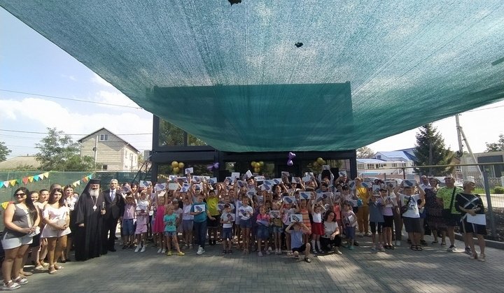 100 τάμπλετ σε μαθητές από την Ουκρανία ενόψει της νέας σχολικής χρονιάς