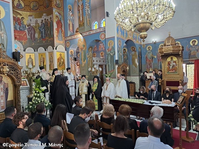 Ο Μητροπολίτης Μάνης στην Εξόδιο Ακολουθία του καθηγητή Γεωργίου Γαλίτη