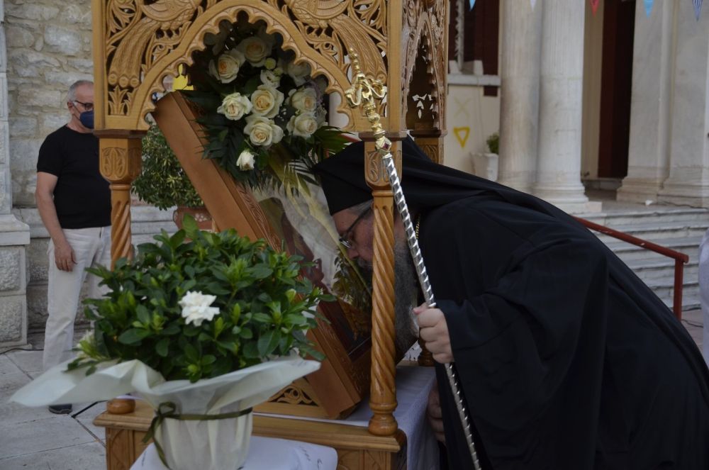 Παράκληση προς την Υπεραγία Θεοτόκο στον Αμπελώνα Λαρίσης