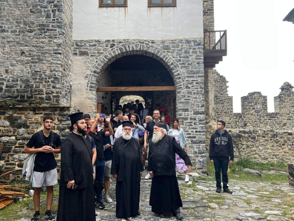 Ι.Μ Ξάνθης: Δείτε εντυπωσιακές ΦΩΤΟ από την προσκυνηματική εκδρομή των κατασκηνώσεων στην Ι.Μ Αγ. Διονύσου Ολύμπου