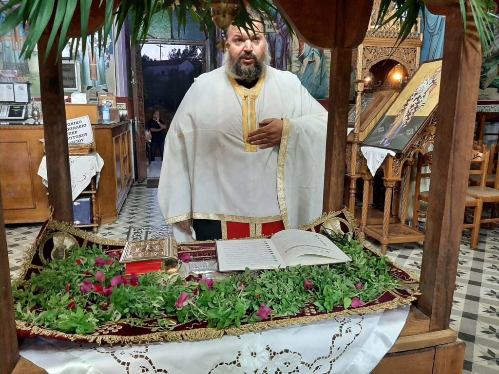 Ο Επιτάφιος της Παναγίας στον Ιερό Ναό Αγίου Νικολάου Άνω Βάθειας