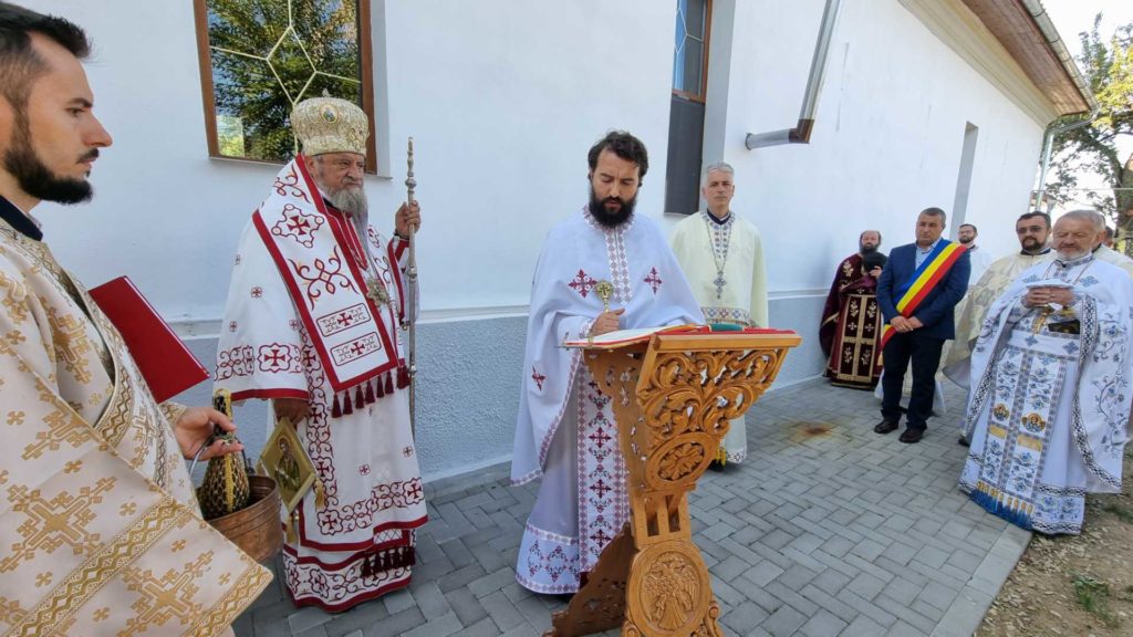 Mitropolitul Laurenţiu a sfinţit un lăcaş de cult construit în localitatea braşoveană Mărgineni