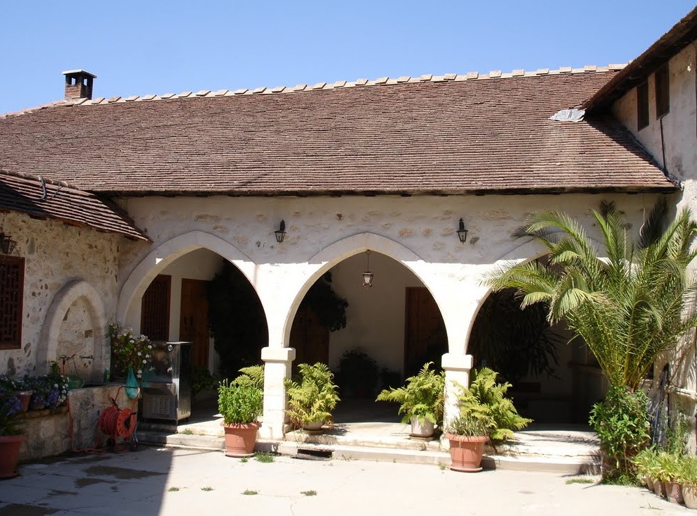 Τα θρυλικά μοναστήρια της Παναγίας στην Κύπρο που γιορτάζουν τον Δεκαπενταύγουστο