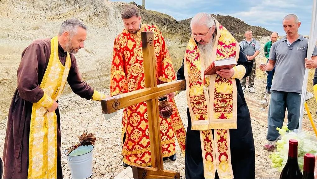 Foundation stone for new cathedral laid in Moldovan town of Cornesti
