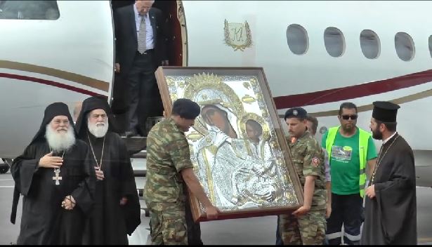 Μη χάσετε στην Pemptousia.tv την «Υποδοχή πιστού αντιγράφου της Ιεράς Εικόνας της Παναγίας Παραμυθίας στο Ηράκλειο»