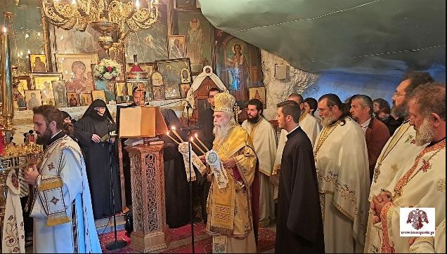 Με εκκλησιαστική μεγαλοπρέπεια η πανήγυρη στην Ι.Μ. Αμπελακίου Αρκαδίας