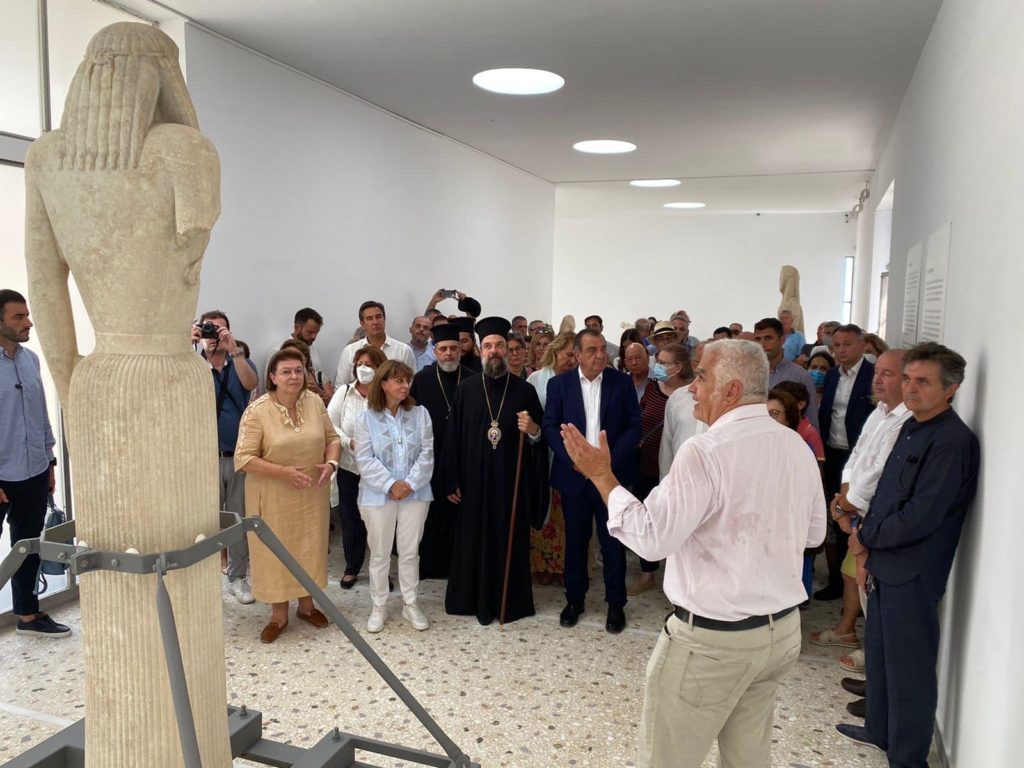 Ο Μητροπολίτης Θήρας στα εγκαίνια της έκθεσης της Κόρης της Θήρας στο Αρχαιολογικό Μουσείο της Σαντορίνης