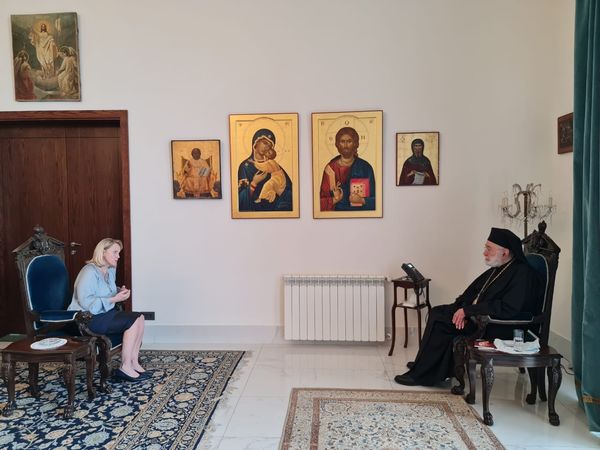 استقبل سيادة متروبوليت بيروت وتوابعها المطران الياس عوده السيدة ترايسي شمعون