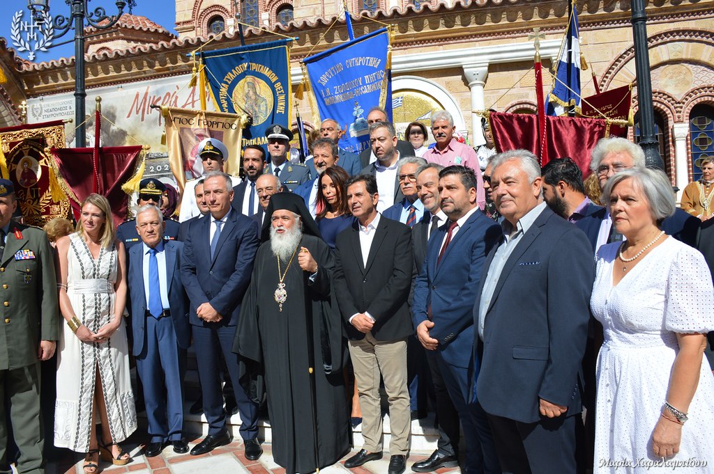 Αρχιερατική Θεία Λειτουργία – Μνημόσυνο για τη Μικρασιατική Καταστροφή στη Νεάπολη
