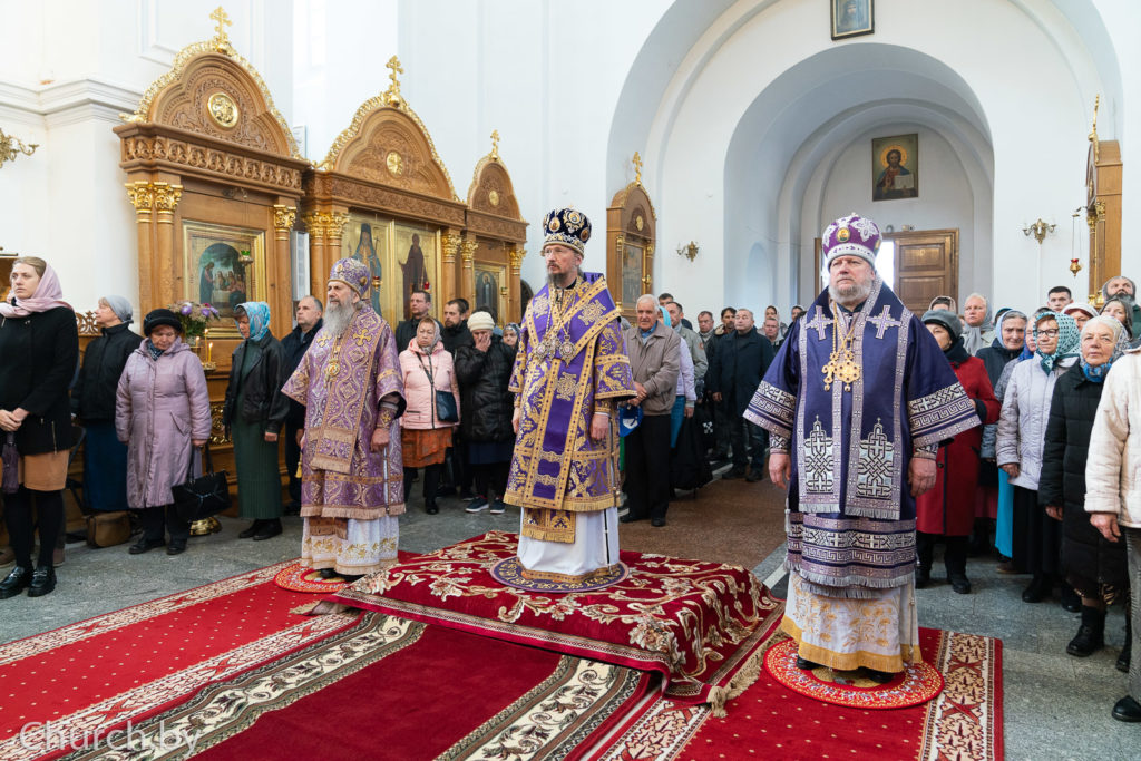 В праздник Воздвижения Креста Господня председатель Синодального отдела по монастырям и монашеству возглавил престольный праздник в Кресто-Воздвиженском Иерусалимском монастыре