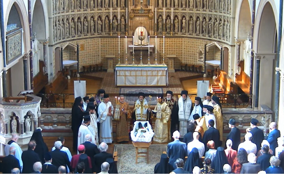 Η Εξόδιος Ακολουθία του Μητροπολίτη Διοκλείας Κάλλιστου Γουέαρ (ΒΙΝΤΕΟ)