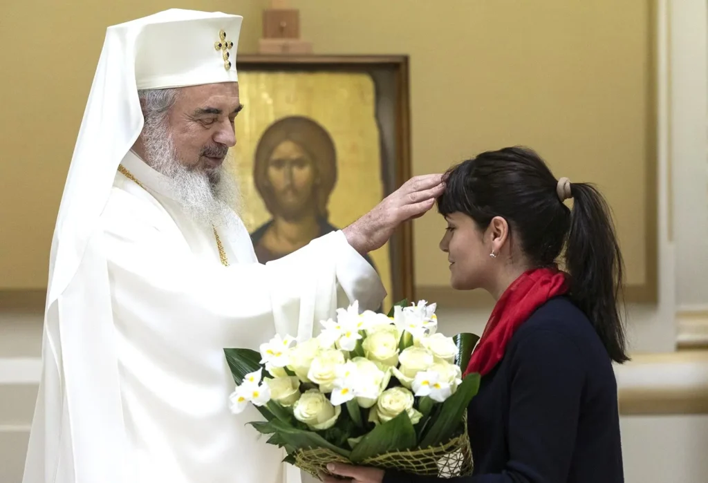 Patriarhul României: Suntem chemaţi să devenim braţele iubirii milostive a lui Dumnezeu pentru copiii nenăscuţi