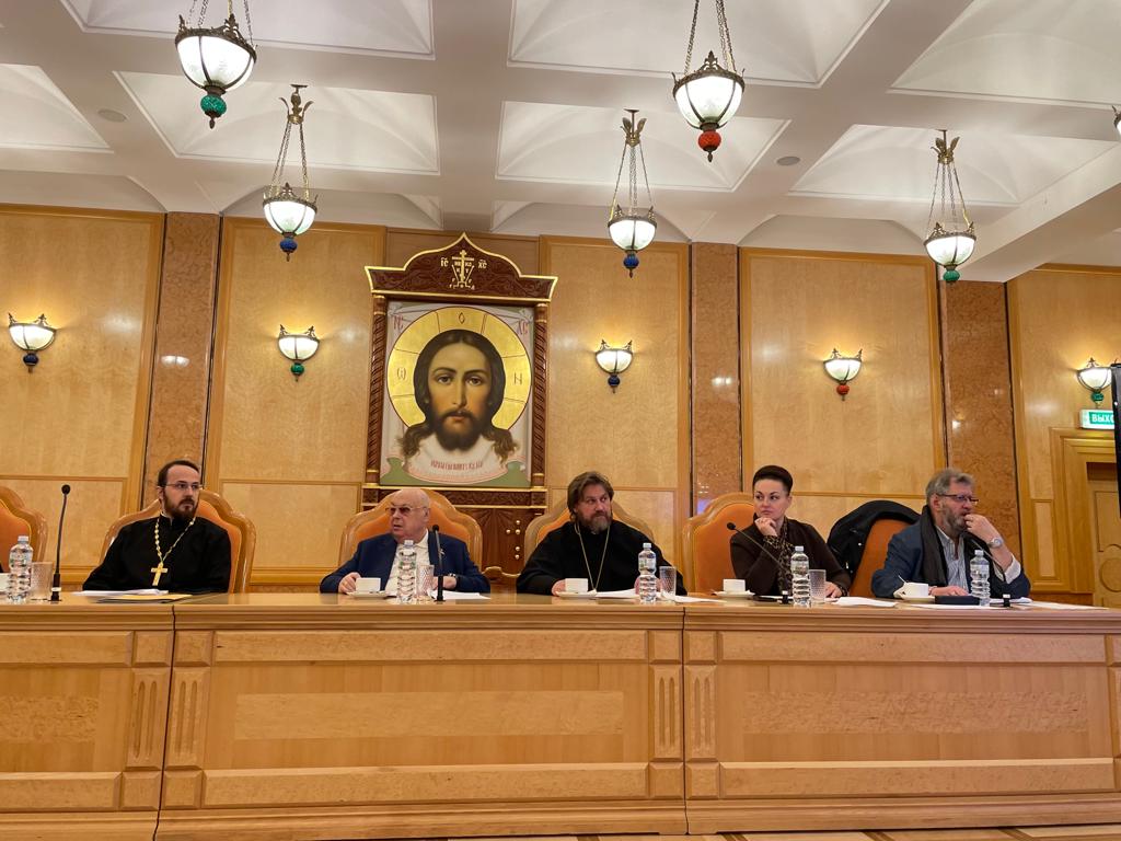 В ХРАМЕ ХРИСТА СПАСИТЕЛЯ ОБСУДИЛИ ХРАМОВОЕ СТРОИТЕЛЬСТВО НА ЗАПАДЕ СТОЛИЦЫ