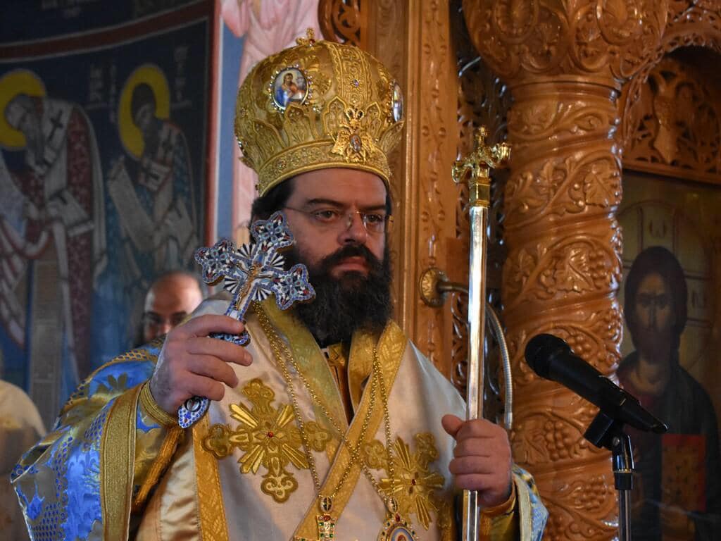 Μητροπολίτης Μαρωνείας: Με την Ελληνική σημαία υποδεχόμαστε το Άξιον Εστί
