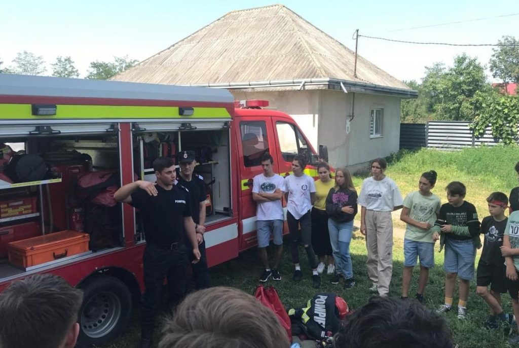 Noțiuni de prim‑ajutor la Parohia Lespezi, județul Iași