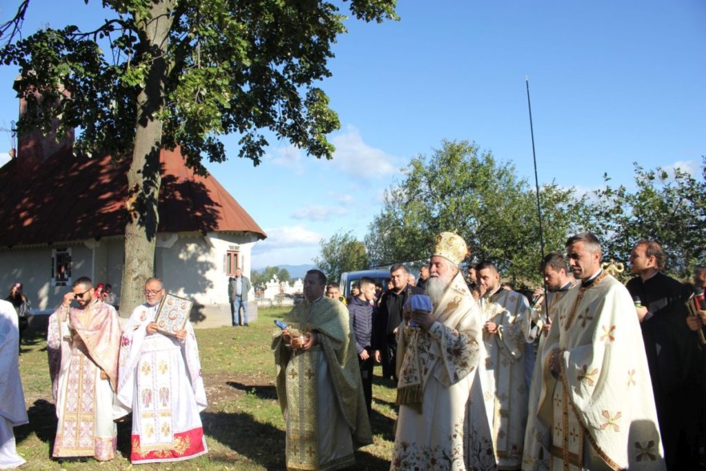 Nou lăcaș de rugăciune sfințit într‑o comunitate din județul Gorj
