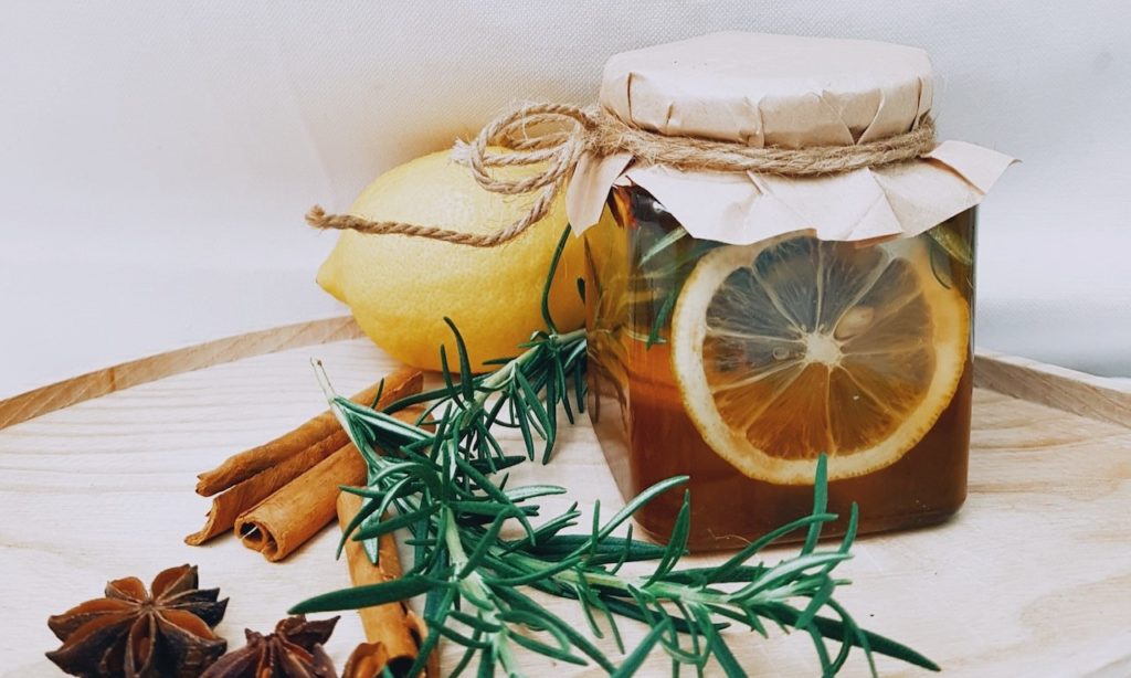 Η Ι.Μ Καλαβρύτων άνοιξε e-shop με φυσικά προϊόντα και κεντήματα από τα μοναστήρια