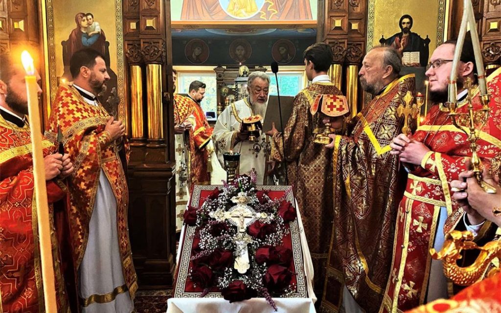 Празник Воздвижења Крста Господњег у Варшавској богословији