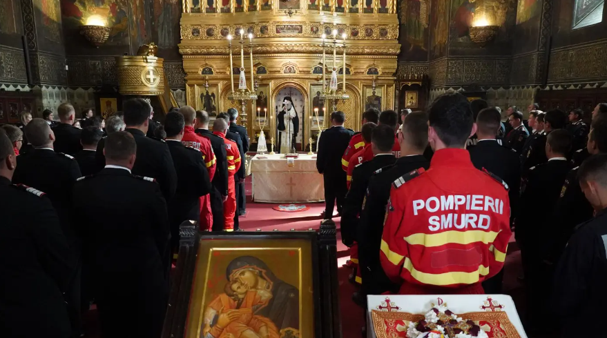 Pompierii gălățeni și-au cinstit ocrotitorul la Catedrala Arhiepiscopală