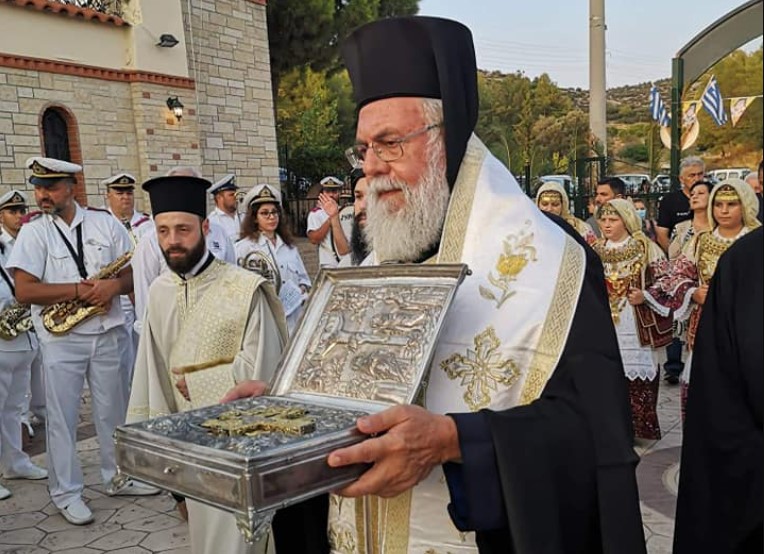 Στα Άνω Λιόσια τμήμα Τιμίου Ξύλου από την Ιερά Μονή Κουτλουμουσίου