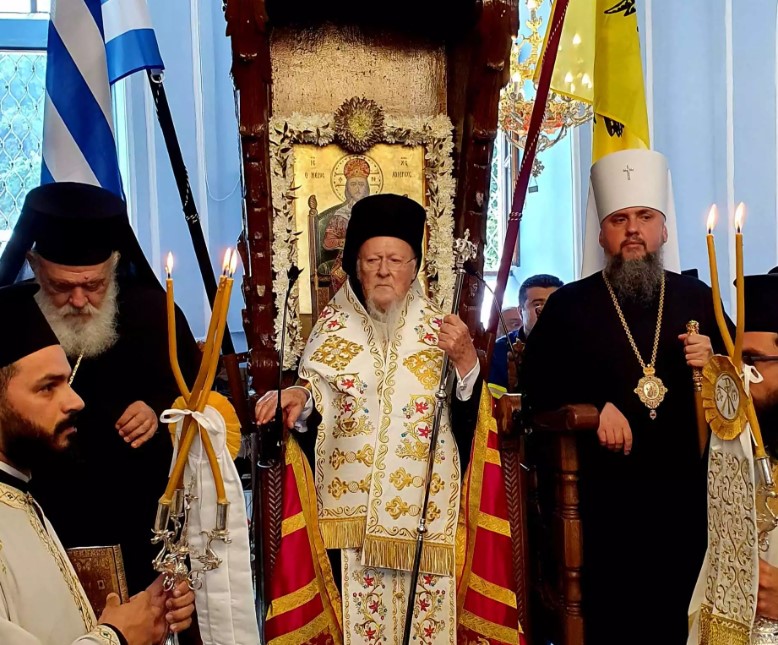 Μηνύματα ενότητας και κοινής συμπόρευσης από τον Οικουμενικό Πατριάρχη, τον Αρχιεπίσκοπο Αθηνών και τον Μητροπολίτη Κιέβου