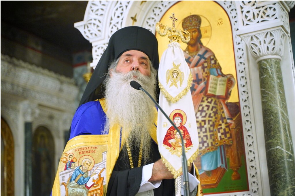 Μητροπολίτης Πειραιώς: «Βρισκόμαστε υπό τη σκέπη των Αρχαγγέλων και των Αγίων Αγγέλων».
