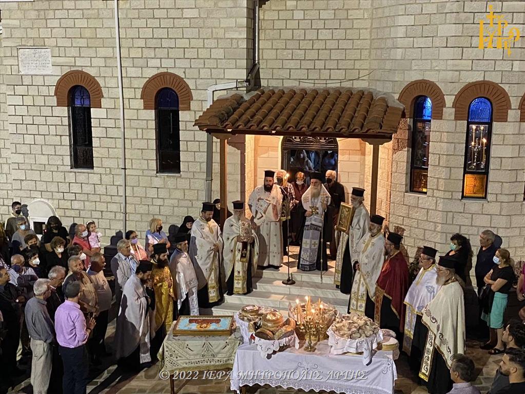 Εόρτιος Εσπερινός στην Ιερά Μονή Ροβελίστης Άρτης