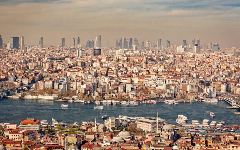 Οι Κωνσταντινουπολίτες απαντούν στον Ερντογάν για τη μείωση του ελληνικού πληθυσμού στην Τουρκία