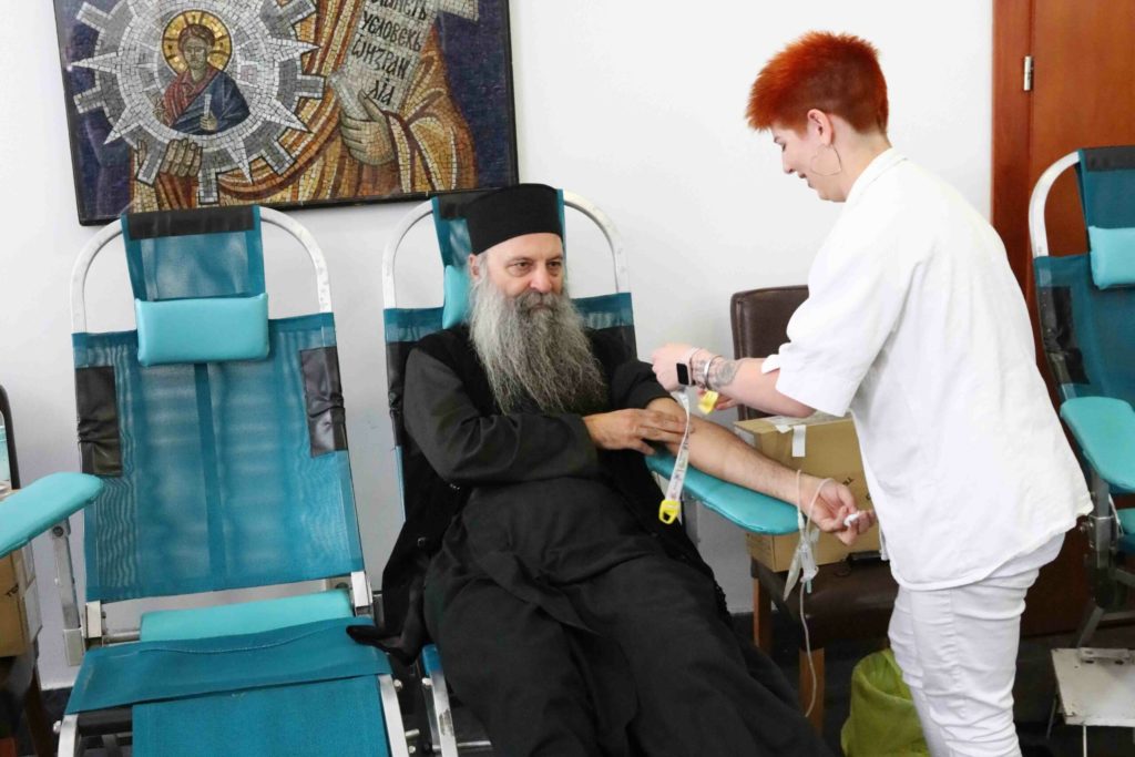 Patriarch of Serbia Porfirije participates in blood drive