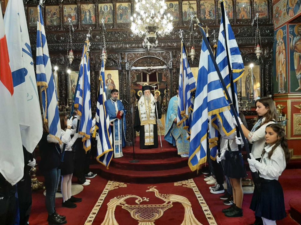 Δοξολογία και Επιμνημόσυνη δέηση για τους ήρωες του 1940 στην Ηγουμενίτσα από τον Μητροπολίτη Τίτο