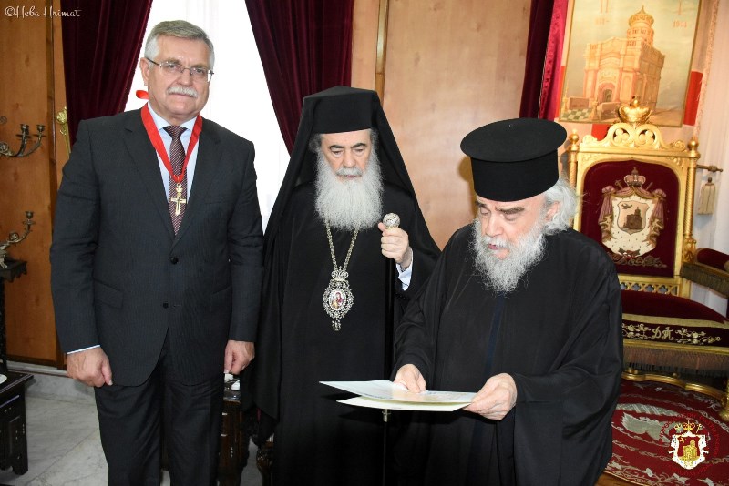 Η περιουσία του Πατριαρχείου Ιεροσολύμων στο Κατάρ στη συνάντηση του Πατριάρχη Ιεροσολύμων με Μολδαβό διπλωμάτη