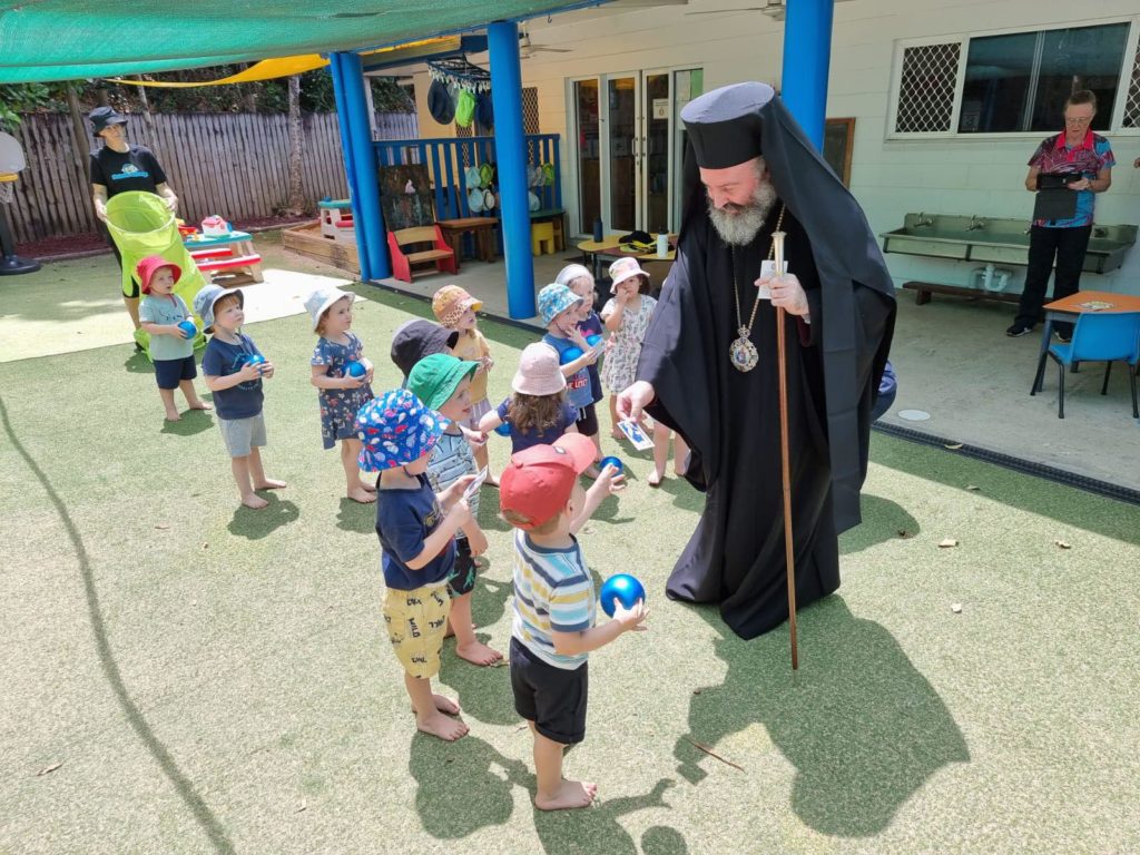 Ο Αρχιεπίσκοπος Αυστραλίας επισκέφθηκε το Νηπιαγωγείο του Αγίου Ιωάννη στο Κερνς