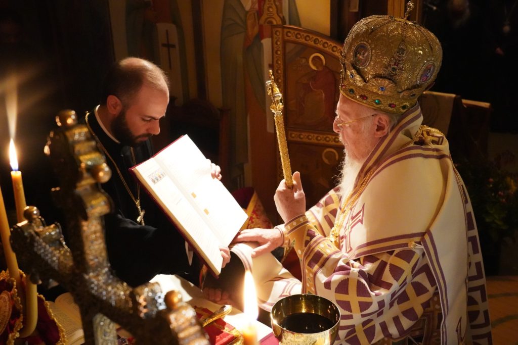 Essex: Χειροτονία Διακόνου από τον Οικουμενικό Πατριάρχη στην Ι.Μ. Αγίου Ιωάννου του Βαπτιστή