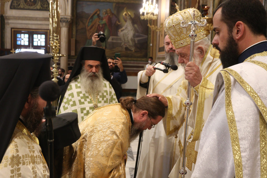 Αρχιεπίσκοπος σε Αιτωλίας Δαμασκηνό: “Να αμβλύνεις τους τοπικισμούς και να αναδείξεις ενότητα”