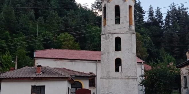 Дарителска кампания събира пари за ремонт на камбанария на 150–годишен храм