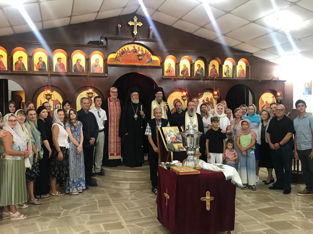 Молебном на двух языках началась реставрация храма в Жаль Эль Диб, где молится община ливанского Подворья Русской Церкви