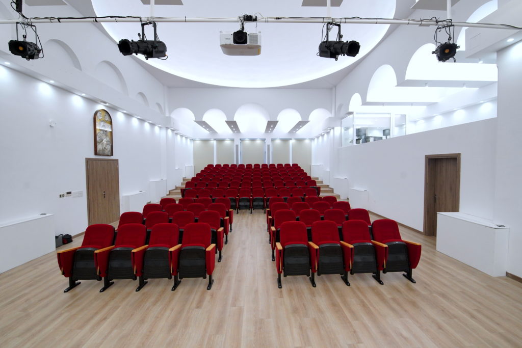 Η Μητρόπολη Πειραιώς απέκτησε το δικό της συνεδριακό κέντρο