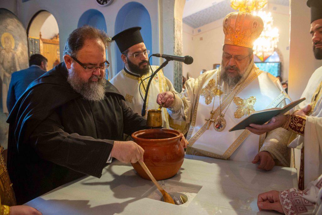 Εγκαίνια Ναού από τον Μεσσηνίας Χρυσόστομο (ΦΩΤΟ)