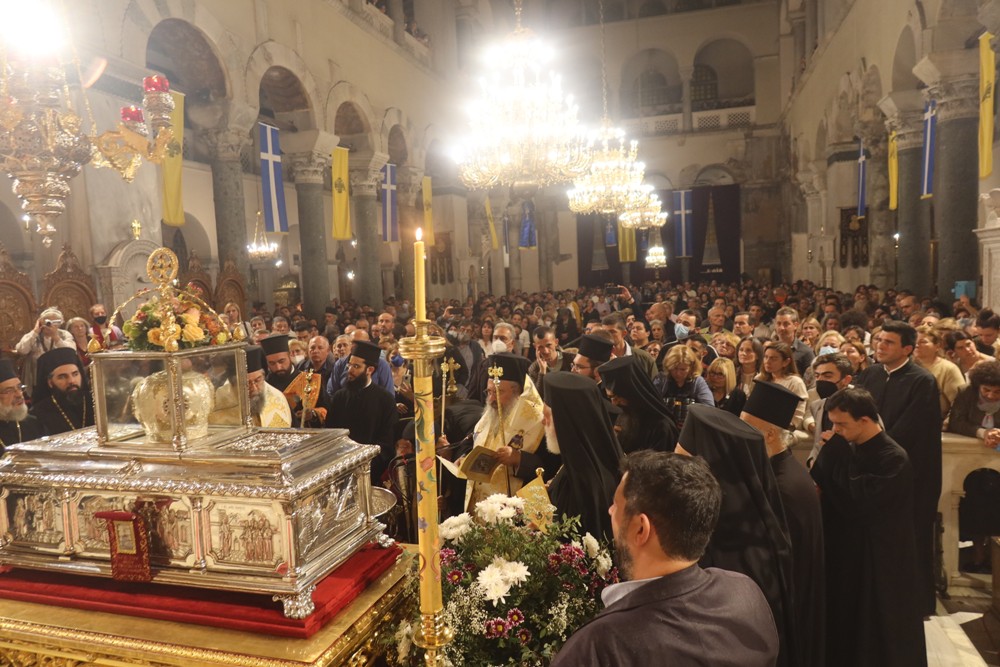 Ο Μητροπολίτης Σύρου στην Ακολουθία του Μύρου του Αγίου Δημητρίου στη Θεσσαλονίκη