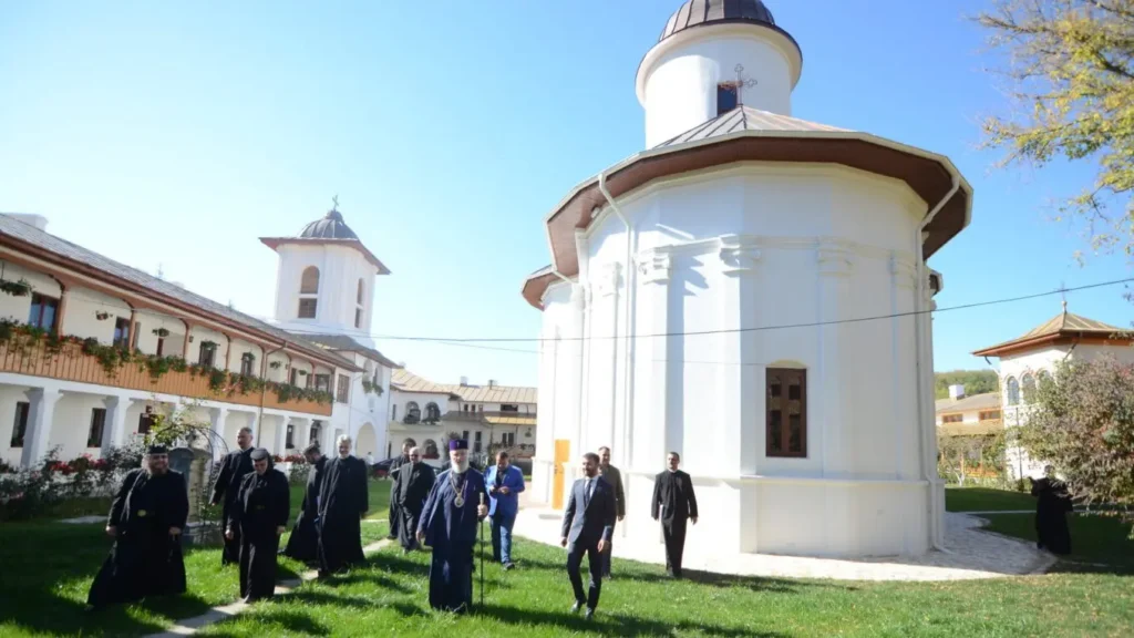 Ansamblul Mănăstirii Viforâta a fost restaurat (FOTO)