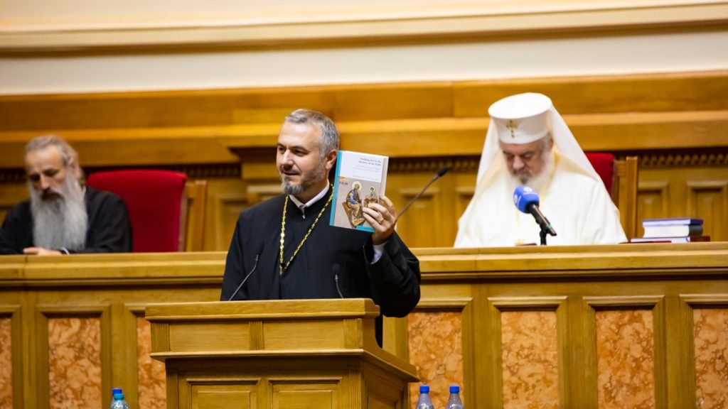 Nume mari ale teologiei academice din toată lumea semnează texte într-un un volum dedicat Patriarhului României