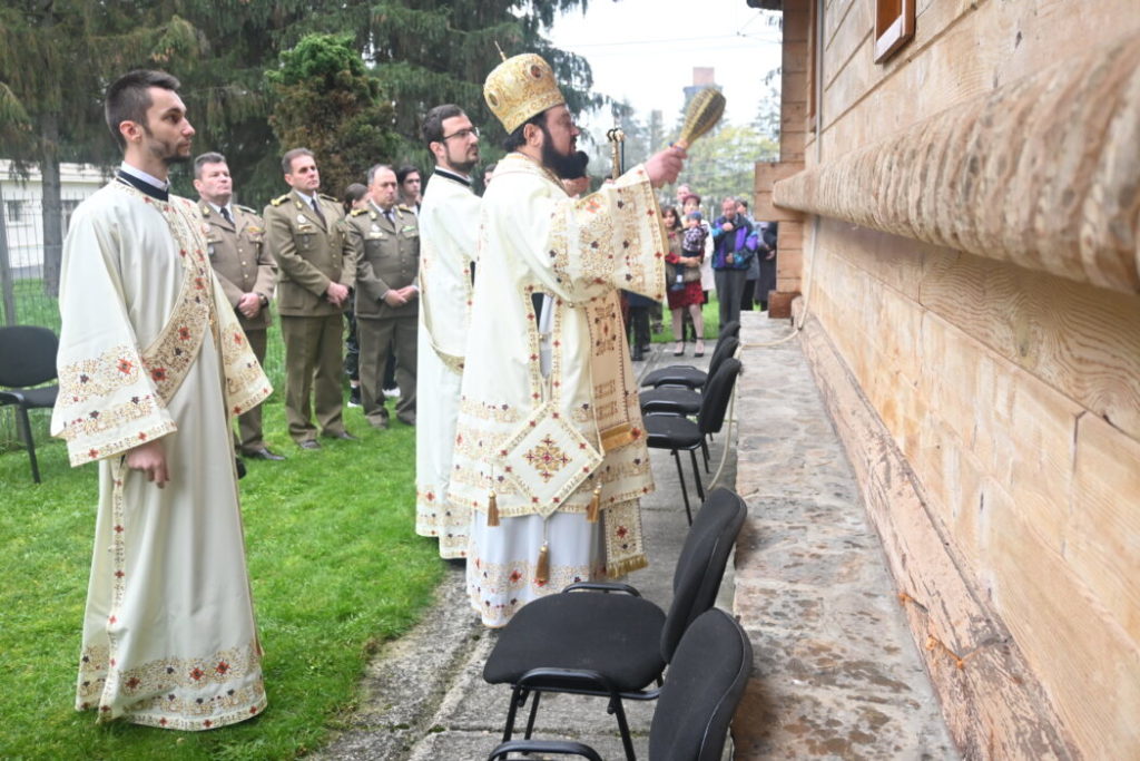 Episcopul Petroniu a resfinţit biserica Regimentului 69 artilerie mixtă „Silvania” din Şimleu Silvaniei